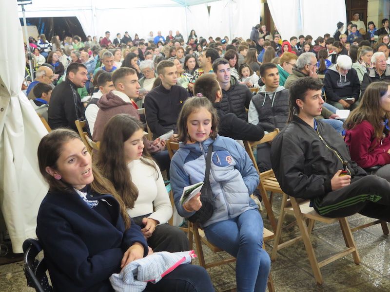 El Día de las Cuadrillas de fiestas de Urretxu, en imágenes