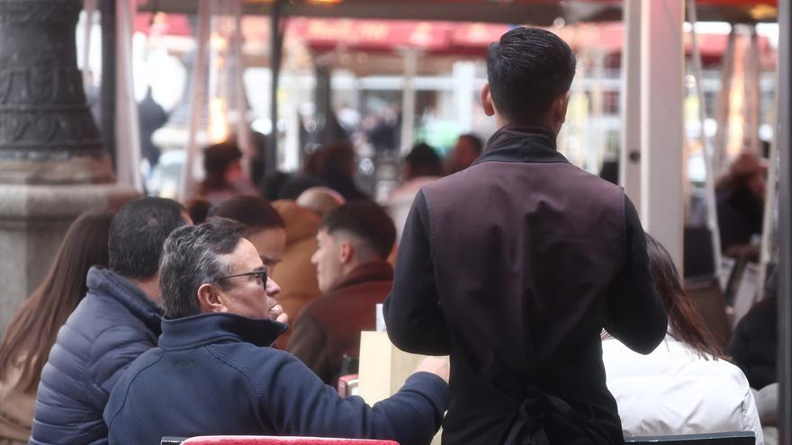 El paro suma 231.500 personas, el peor trimestre en 13 años: el desempleo escala al 10,8 % en el Estado