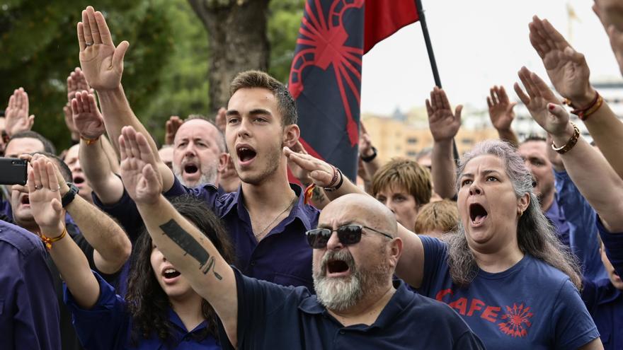 Concentración falangista el 12 de octubre en el centro de Vitoria