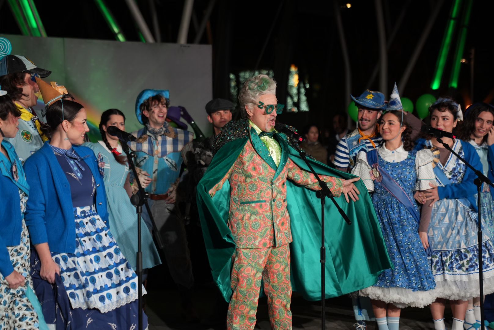 En imágenes: el Palacio Euskalduna se tematiza por Navidad