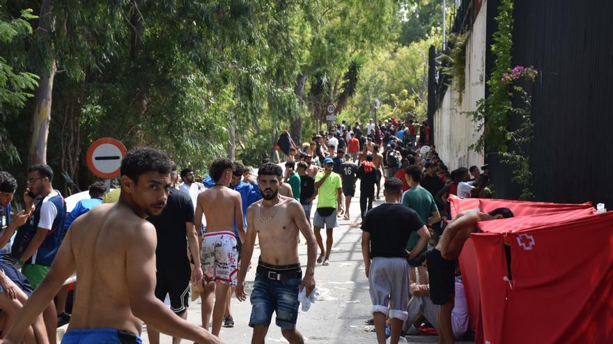 Prisión para dos hombres por cobrar hasta 900 euros a migrantes para ocultarlos en un garaje de Ceuta