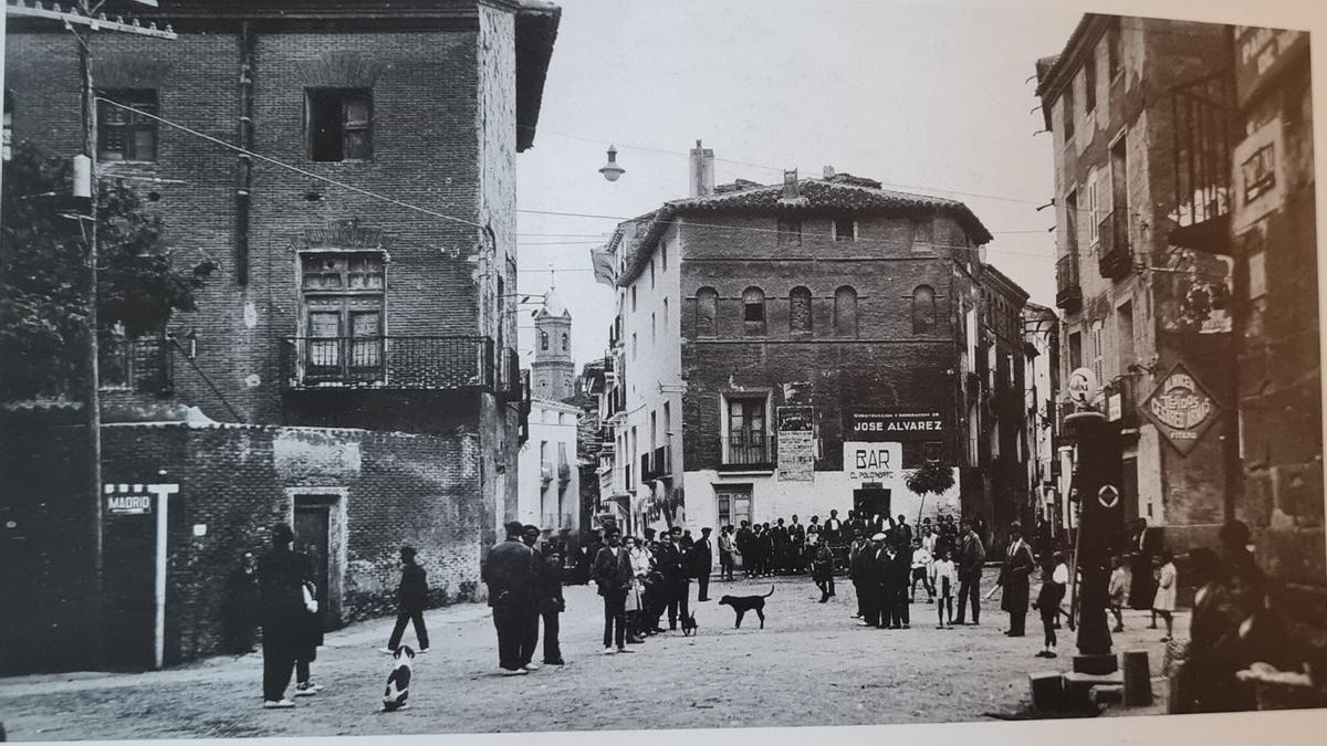 Imagen de la zona conocida en Corella como El Crucero en los años 20.