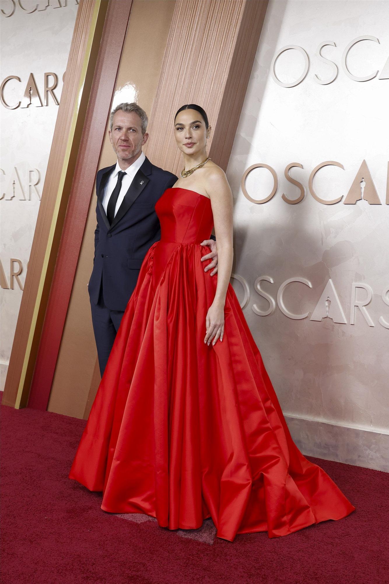 Los mejores y peores looks de la alfombra roja de los Premios Oscar, en imágenes