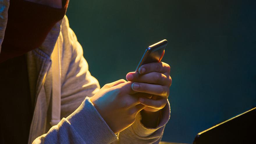 Hackear un teléfono móvil es más fácil y barato de lo que crees