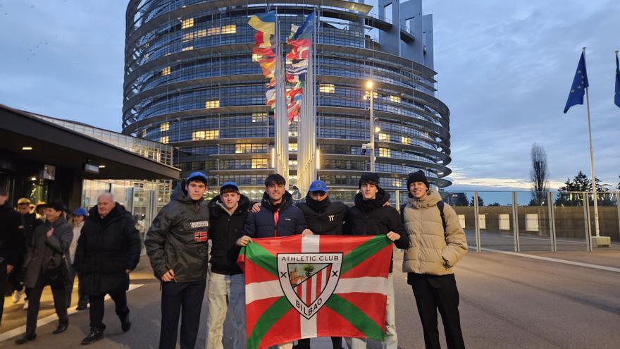 Final feliz en Estrasburgo: la ikurriña vuelve a Bizkaia