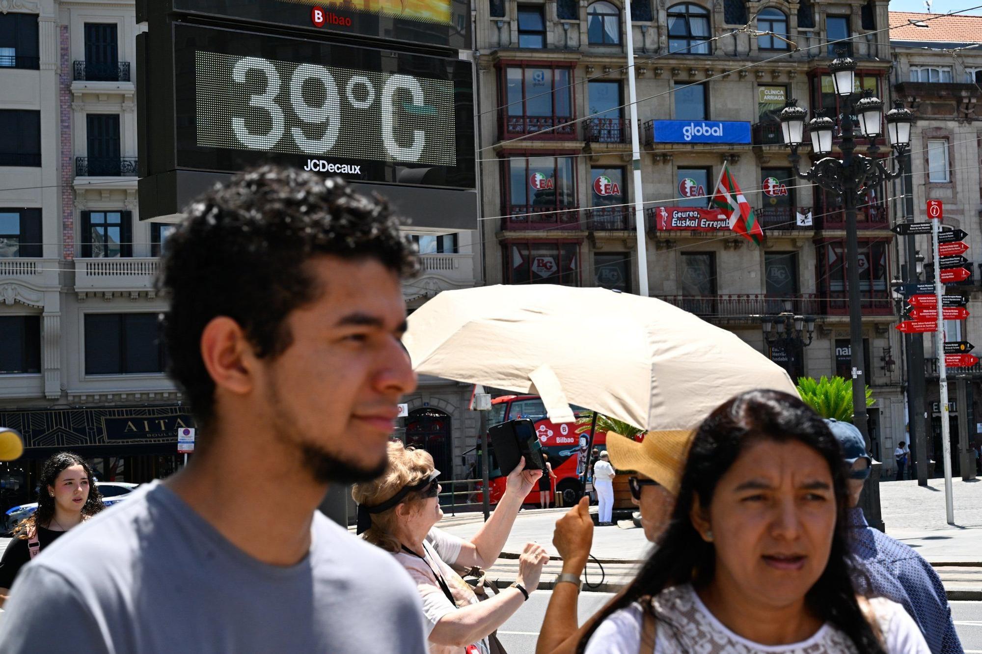 En imágenes: Bilbao supera los 40ºC el sábado