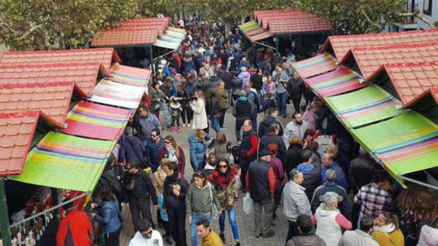 El ‘funi’ lleva a los vizcainos  a la feria de La Arboleda