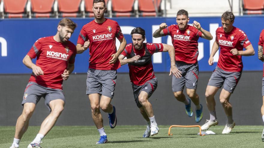 Video del entrenamiento de Osasuna a puerta cerrada en El Sadar