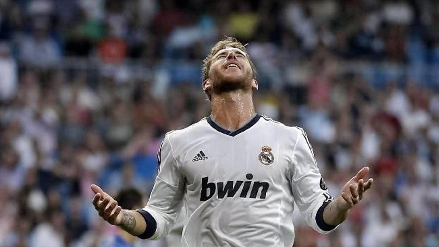 El brasileño Diego Álves detiene al Real Madrid