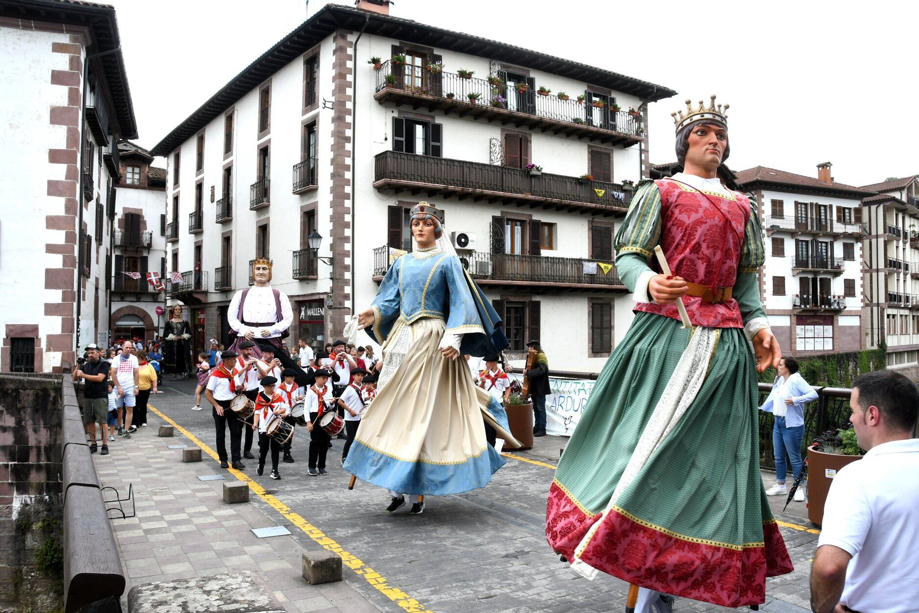 Fotos del chupinazo de Elizondo
