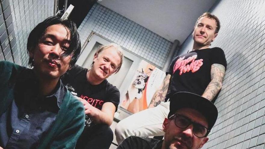 Los Pepes sirven el vermut musical en Hell Dorado