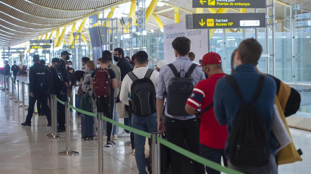 Irregular Poner El Estado español acuerda con Italia poner fin a los controles ...