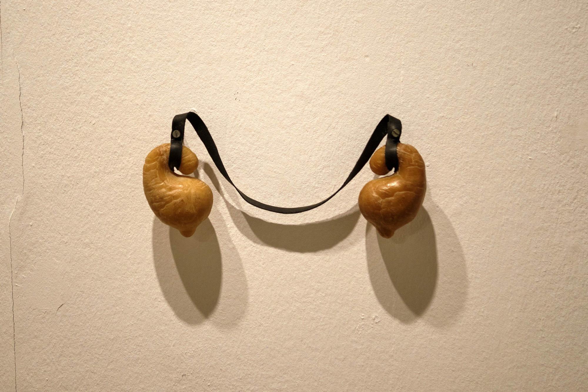 Fotos de la exposición colectiva ‘Argizari galdua / A la cera perdida’ en la Ciudadela