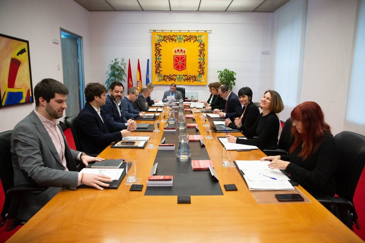 Mesa y Junta de Portavoces del Parlamento de Navarra