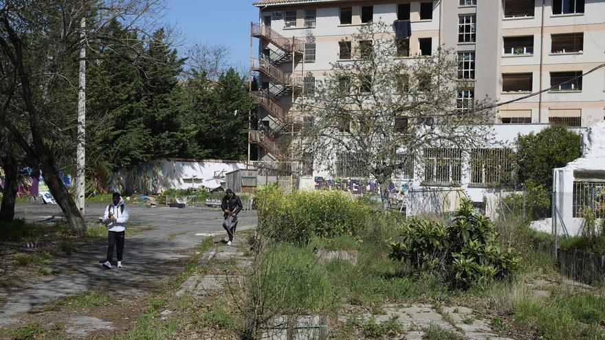 Pamplona espera la autorización para demoler el edificio de Jaso, donde se ha detenido a dos personas