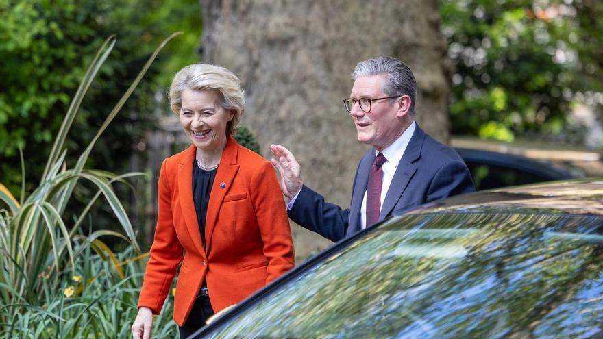 Starmer y Von der Leyen califican de &quot;momento crucial&quot; la situación de las negociaciones de paz en Ucrania