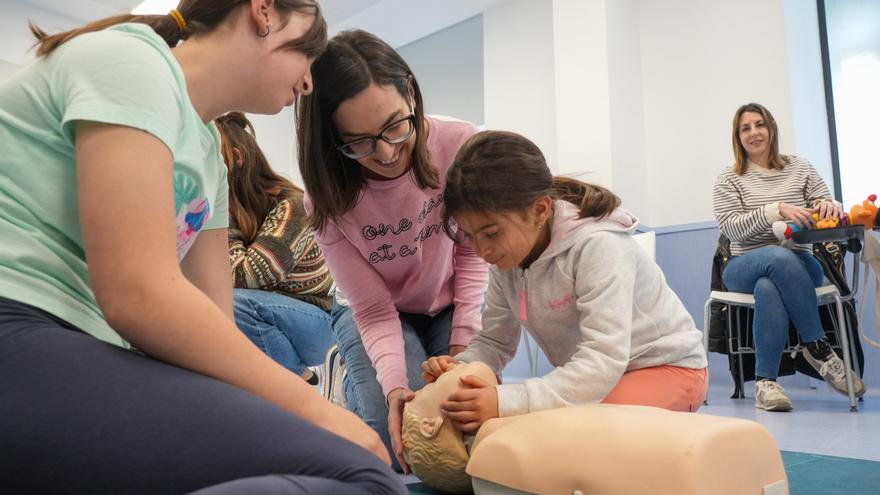 Los cuatro alimentos “prohibidos” que son mortales en niños menores de cinco años, según el enfermero David Callejo