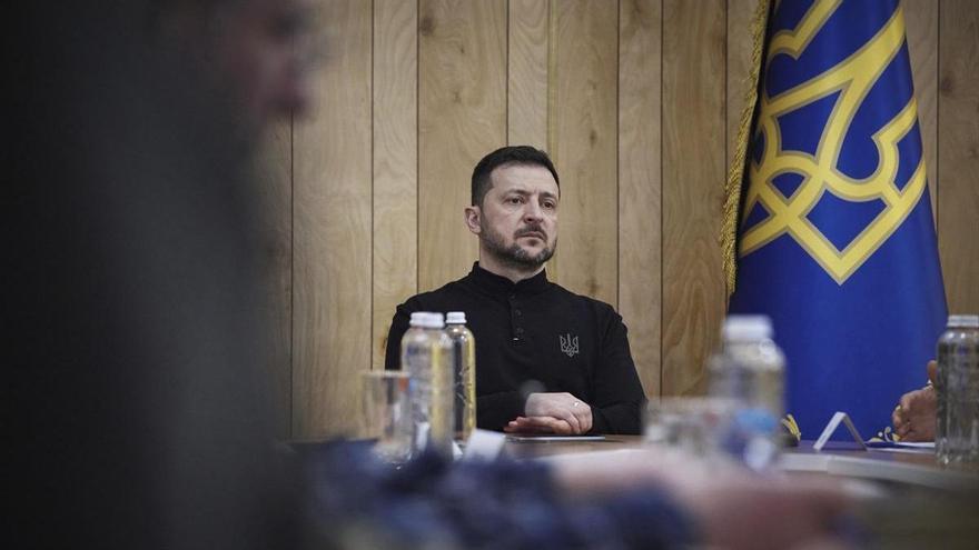 Zelenski acusa a Rusia de &quot;intentos aislados de avanzar&quot; durante la tregua de Pascua