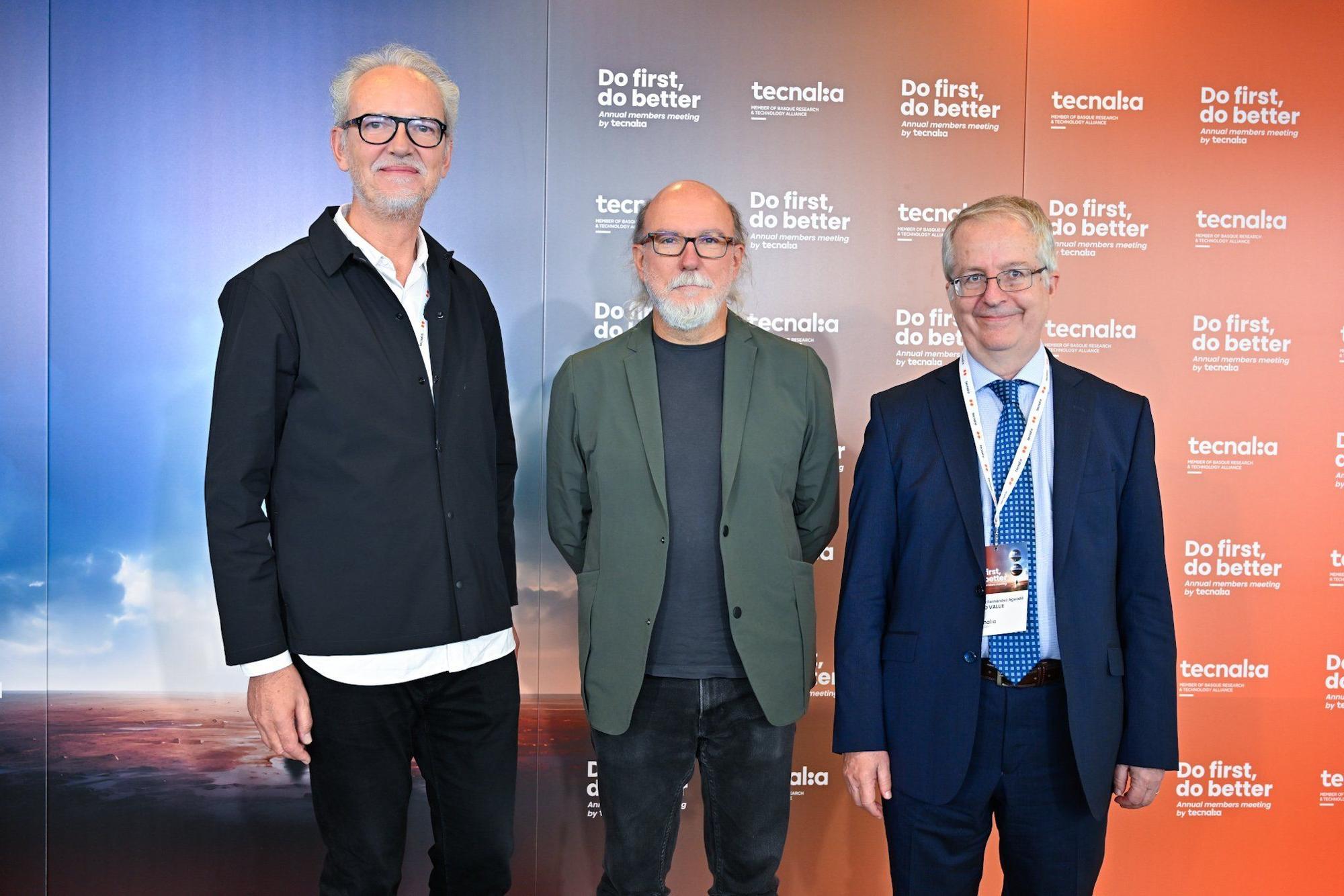Tecnalia reúne a más de 100 empresas en su segundo encuentro de socios y Tintxu Canaval presenta su libro ‘Bilbao escondido’