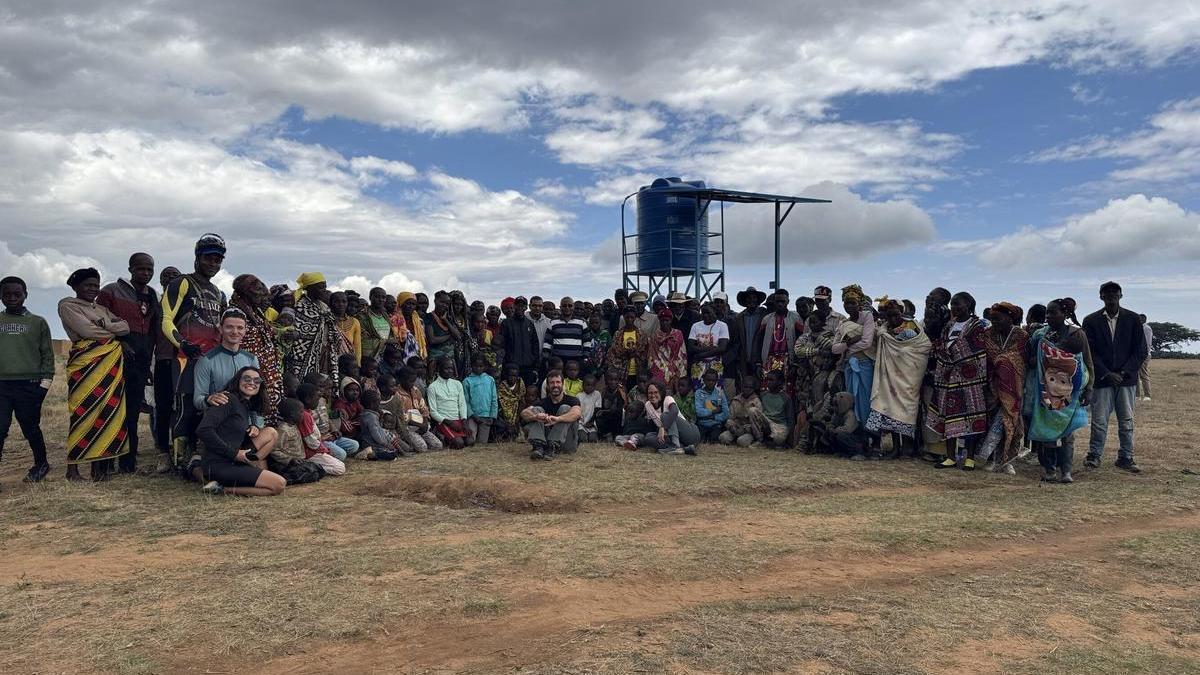 Inauguración del pozo.