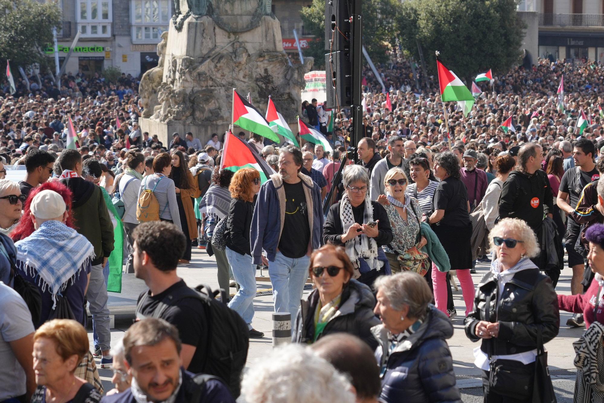 Manifestación en favor del pueblo de Gaza en Vitoria