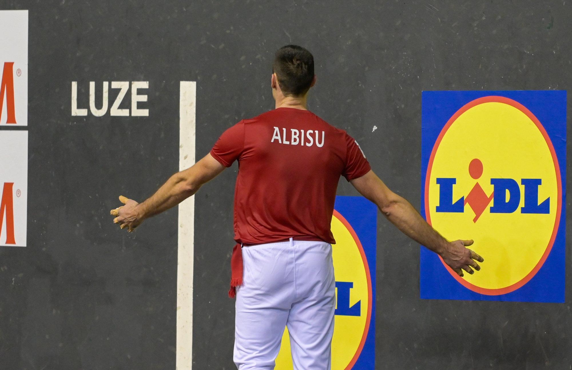 Larrazabal-Mariezkurrena II superan a Laso-Albisu en la tercera jornada del Campeonato de Parejas.