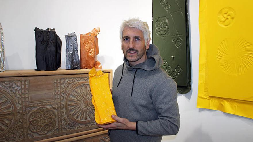 José Pablo Arriaga cierra un ciclo con la exposición, que puede ser visitable en su taller de Markina-Xemein.Foto: I. Fradua