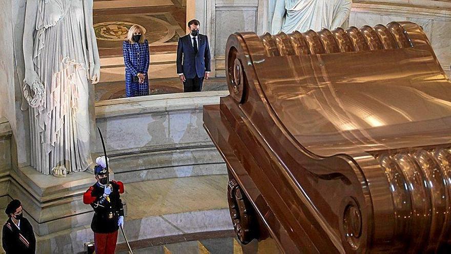 Francia conmemora el bicentenario de Napoleón Bonaparte