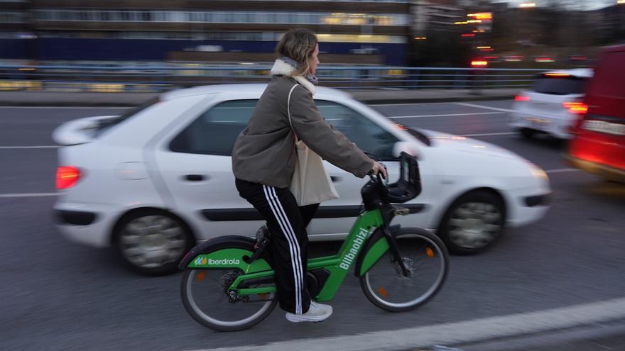 Bilbao apuesta por la movilidad sostenible: el 16% de la ciudadanía utiliza la bicicleta