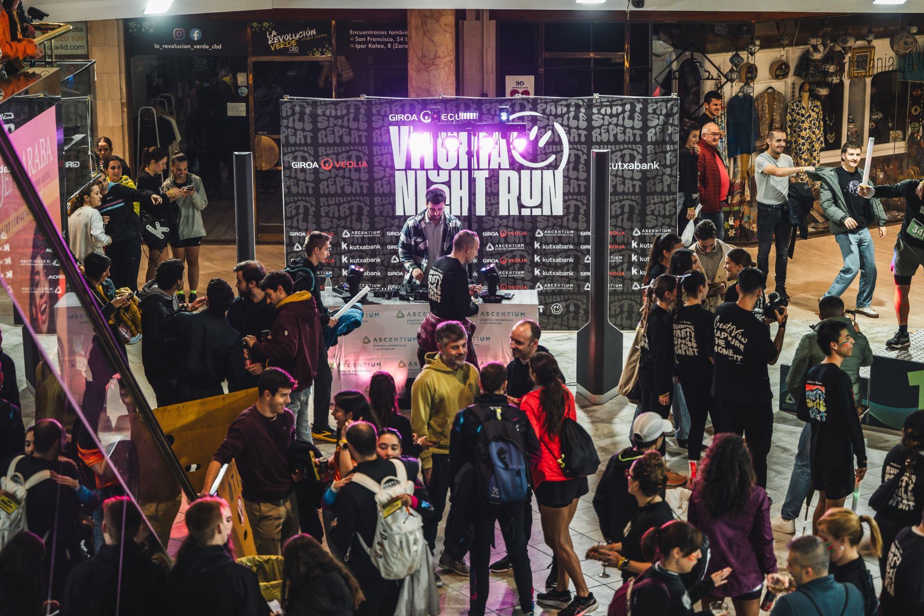 Las mejores imáganes de la Giroa Veolia Vitoria Night Run