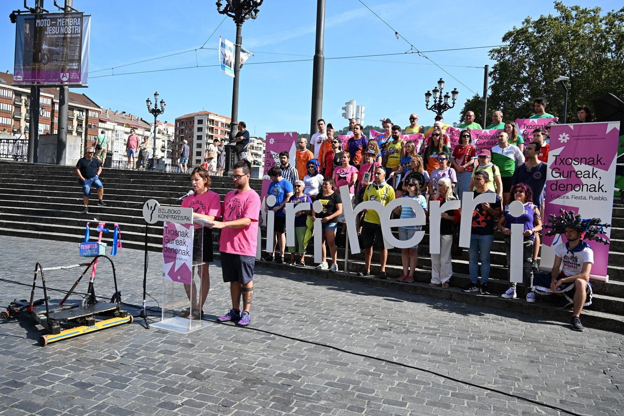 En imágenes: Presentación la programación de Aste Nagusia por parte de Bilboko Konpartsak