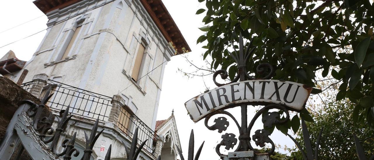 En venta una de las casas con más historia de Villava, Villa Mirentxu, de 1912