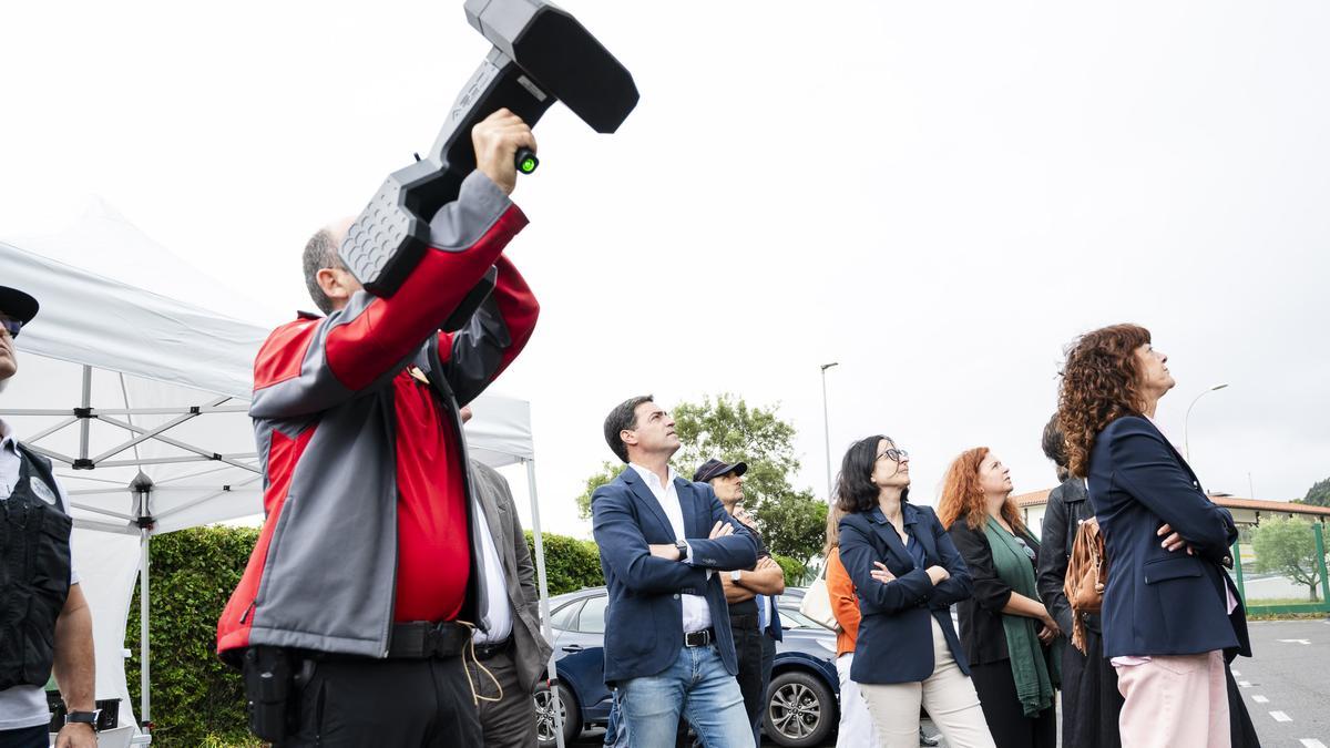 Pradales asiste al simulacro de ataque híbrido de la Ertzaintza