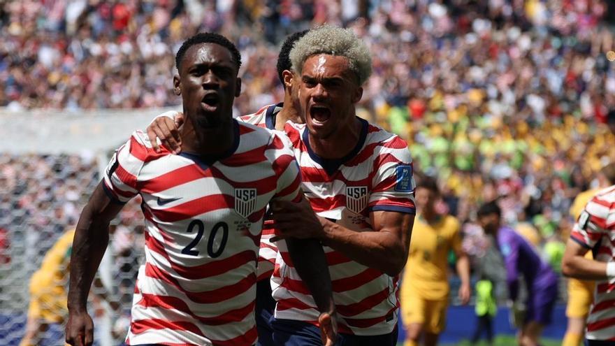 Estados Unidos pone la directa a dieciseisavos (2-0)