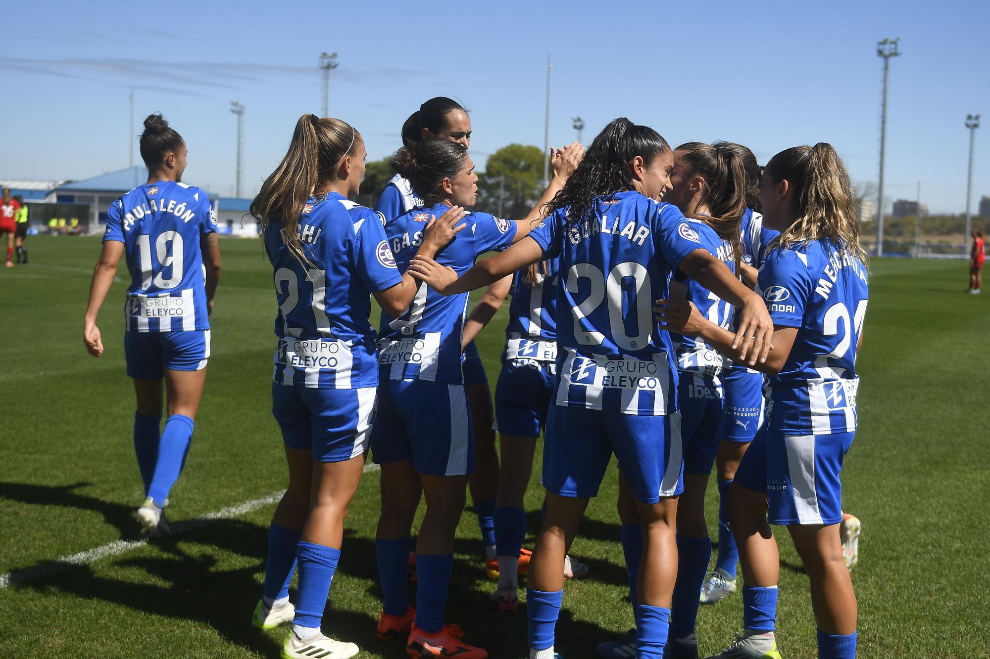 En imágenes: Las Gloriosas debutan en casa con una gran victoria (3-1)
