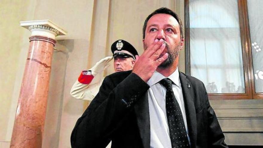 Matteo Salvini, durante un acto a la salida del Parlamento. Foto: Efe