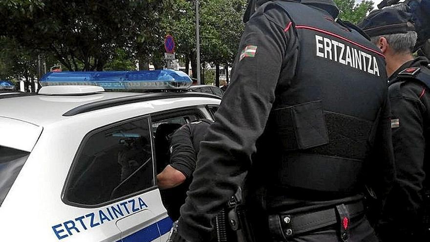 ESAN denuncia la escasez de ertzainas en investigación