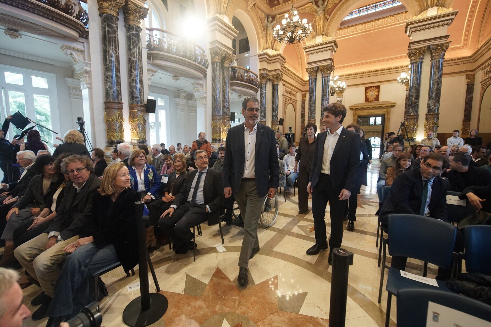 Jon Insausti ya es nuevo alcalde de Donostia: así ha sido su elección