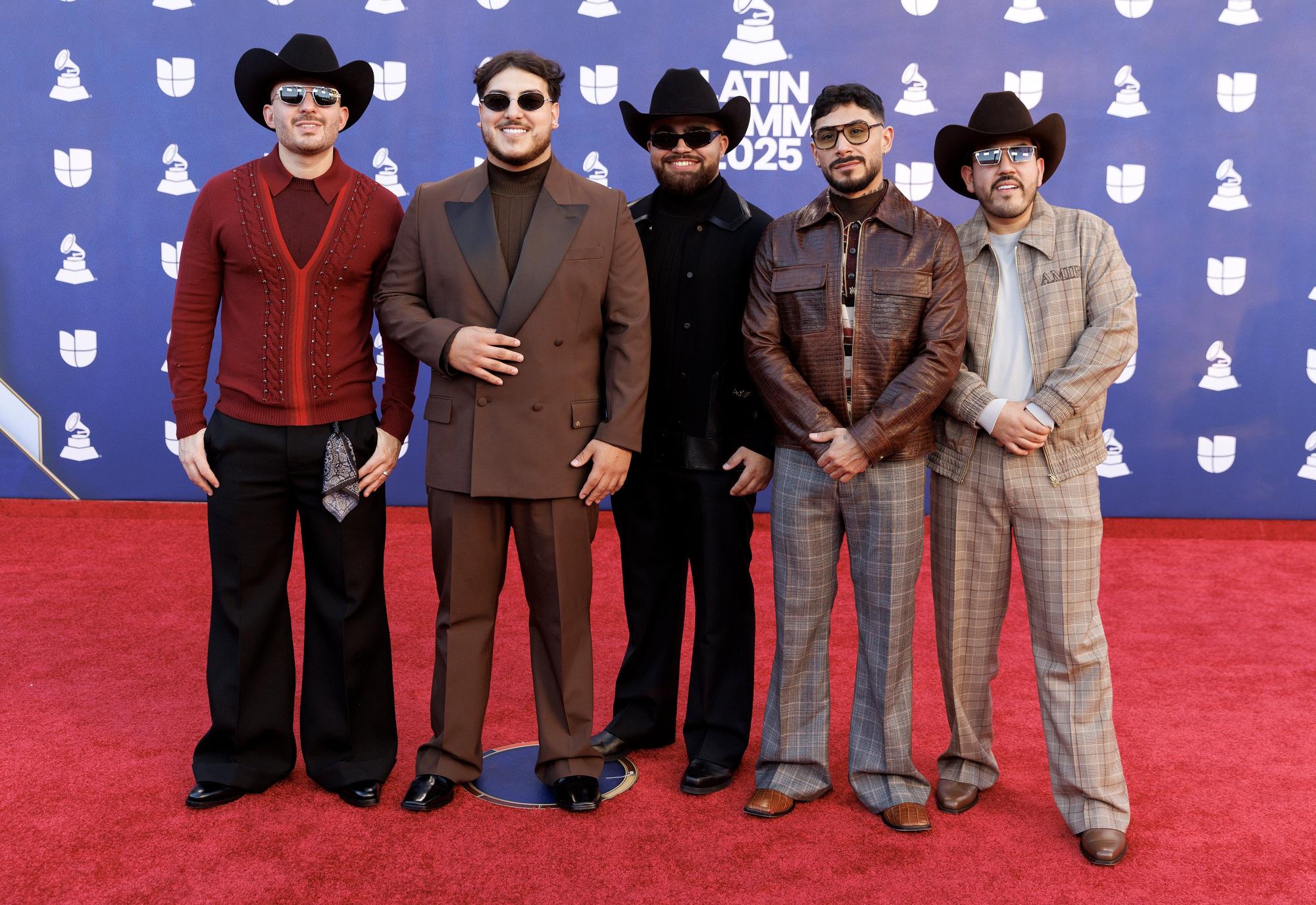 Las mejores fotos de la alfombra roja de los Latin Grammy 2025