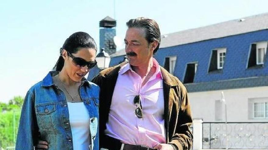 Eva Marciel y Aníbal Soto interpretan a dos de los personajes más polémicos de los últimos años.