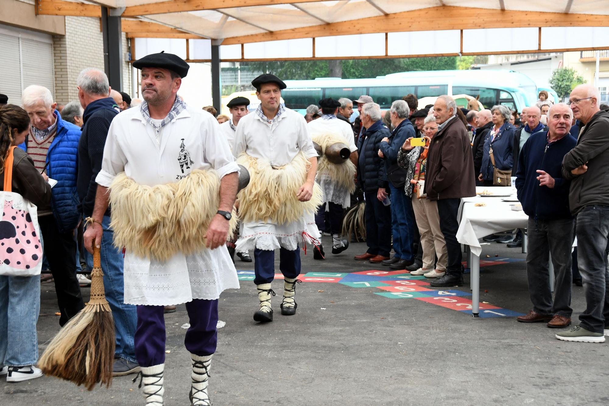 Doneztebe acoge la fiesta de Euskal Arzainak Ameriketan