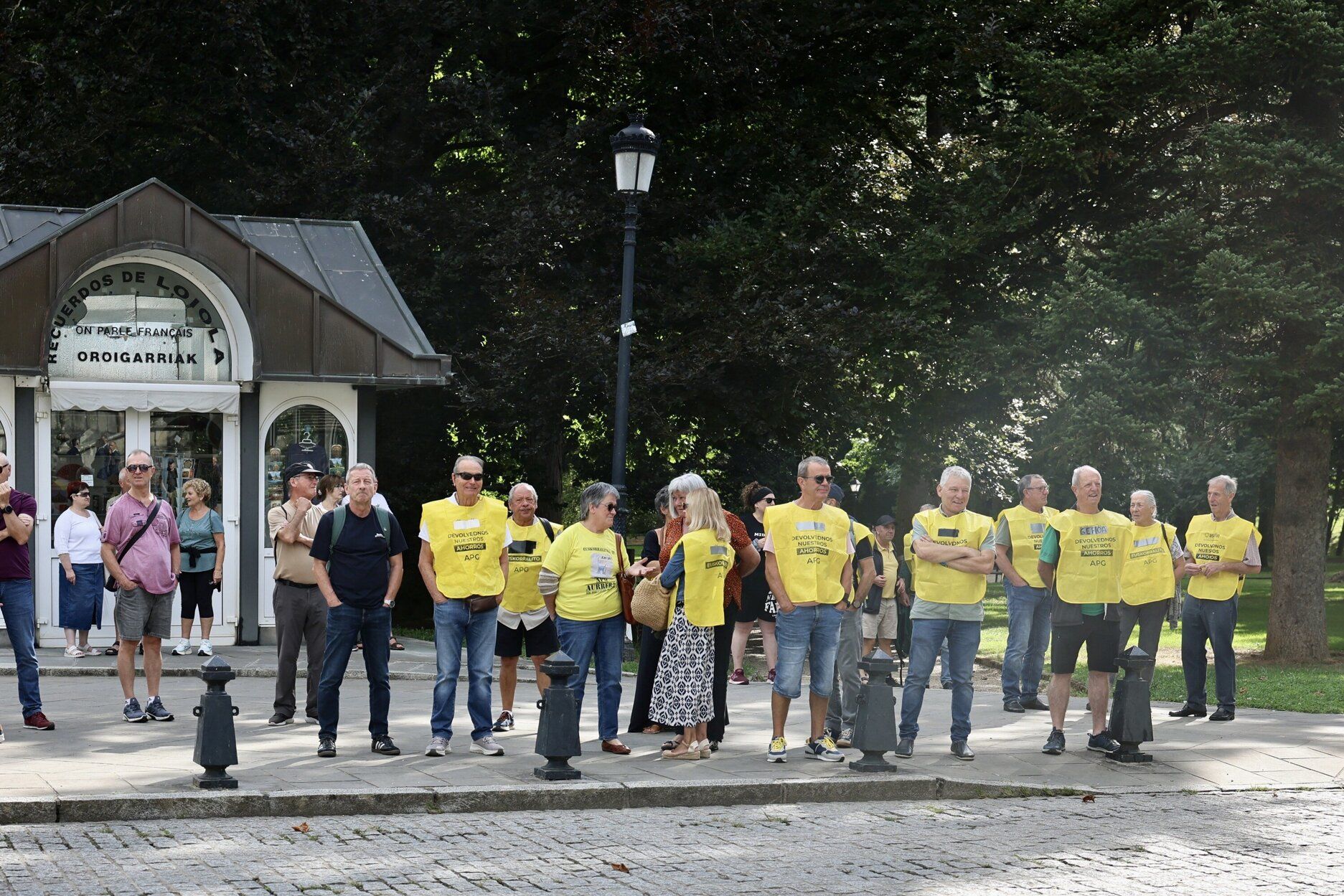 Procesión de autoridades en Azpeitia con motivo de San Inazio Bigarrena