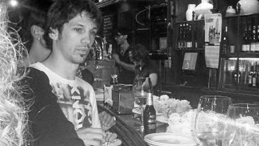 El bar Txiki Polit, un miércoles de pintxo-poteo, el año pasado.