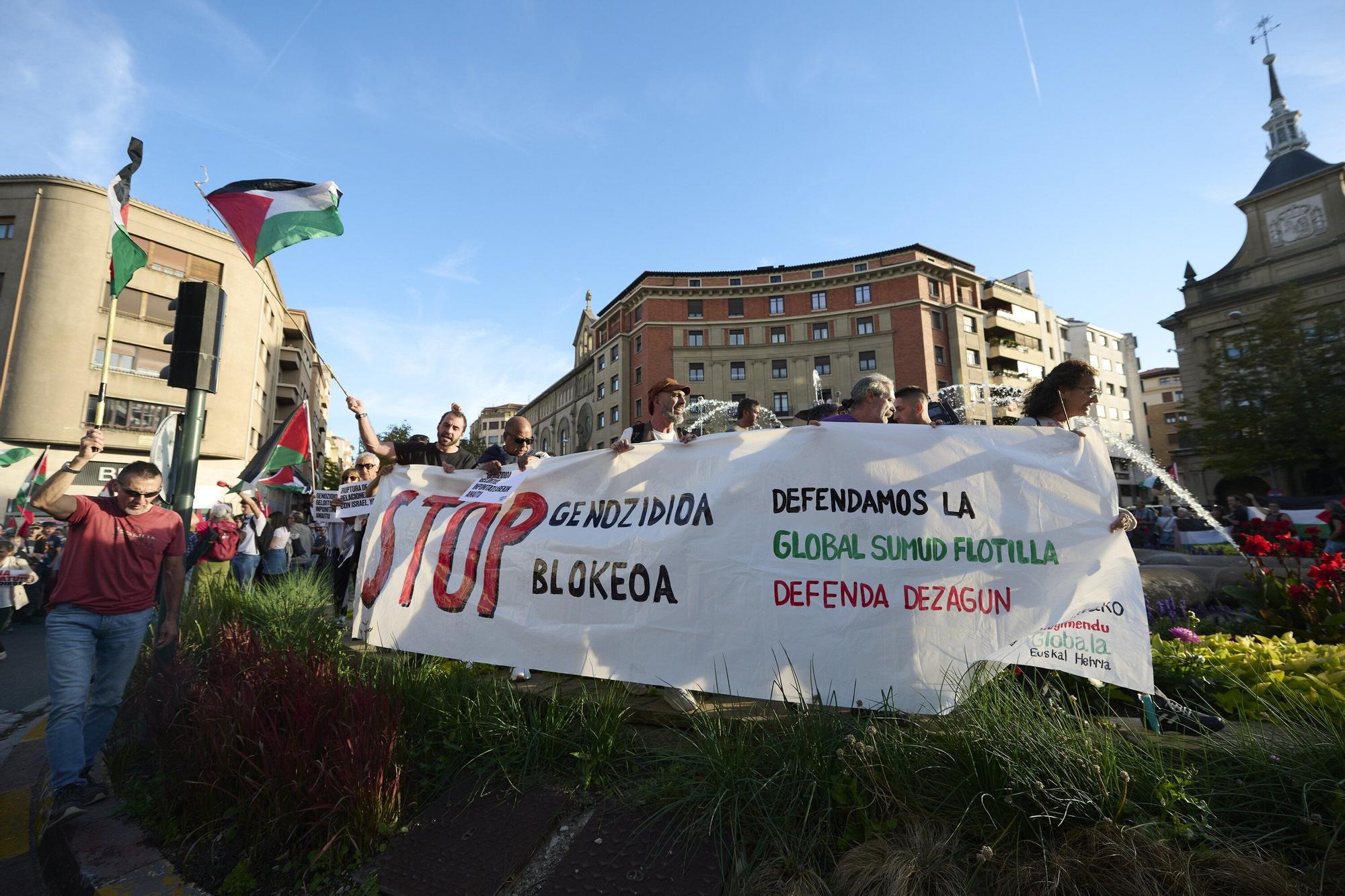 Concentración en Pamplona contra la detención de la flotilla humanitaria a Palestina