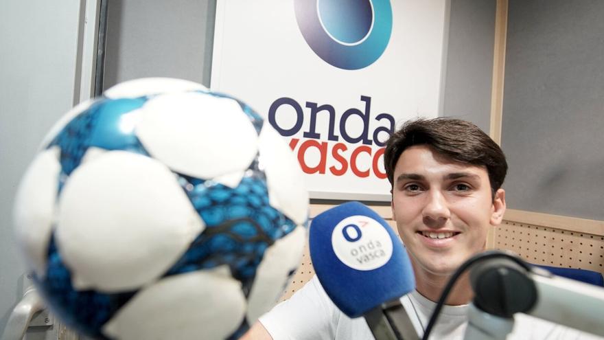 Samu Valcárcel: “Quiero que la gente escuche el partido con la misma pasión con la que se lo cuento”