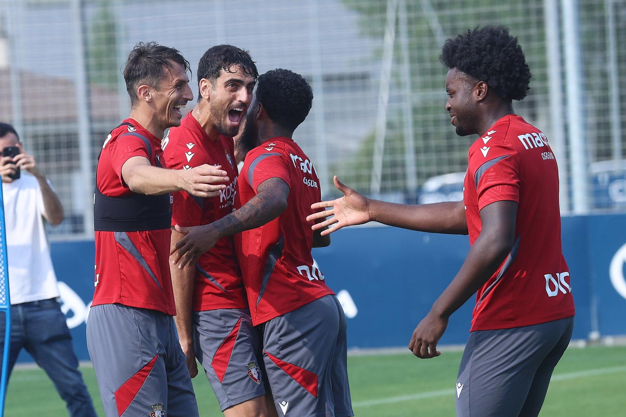 Fotos del entrenamiento de Osasuna del domingo 17 de agosto