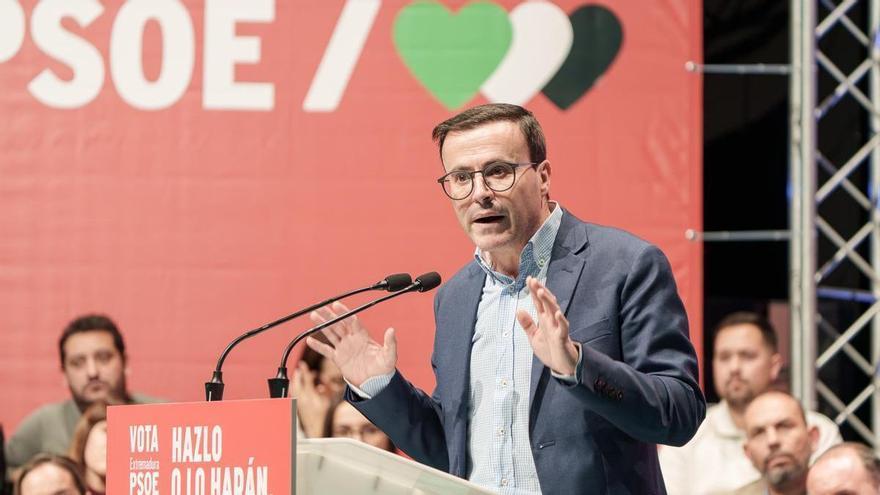 Miguel Ángel Gallardo dimite como líder del PSOE en Extremadura