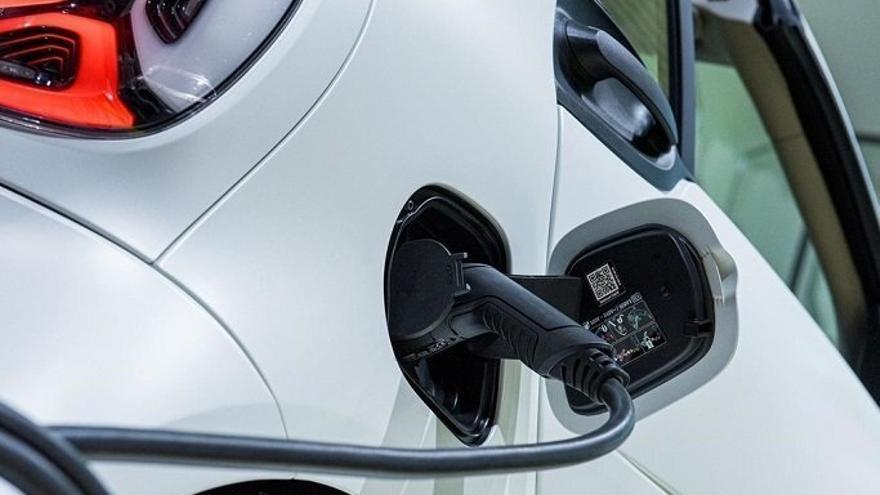 Zizur Mayor estrena dos nuevos puntos de recarga para vehículos eléctricos