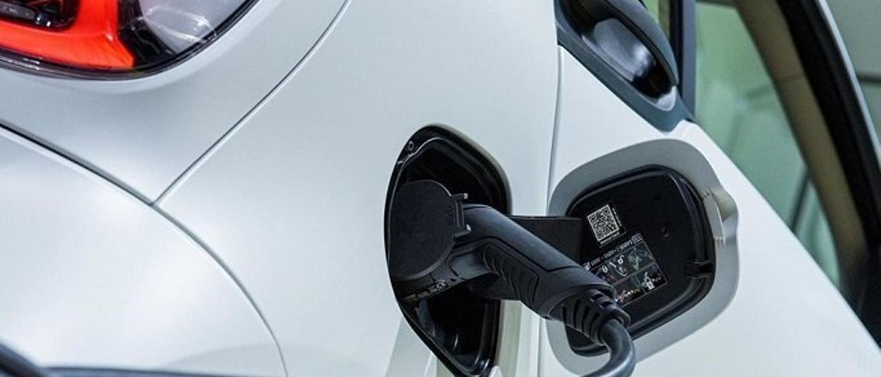 Zizur Mayor estrena dos nuevos puntos de recarga para vehículos eléctricos