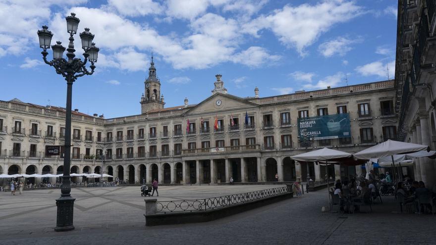 Vitoria solo llega a repartir el 52% de las ayudas del cheque de autónomos
